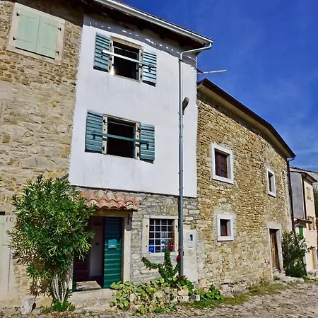 Luna Casa de Férias Motovun