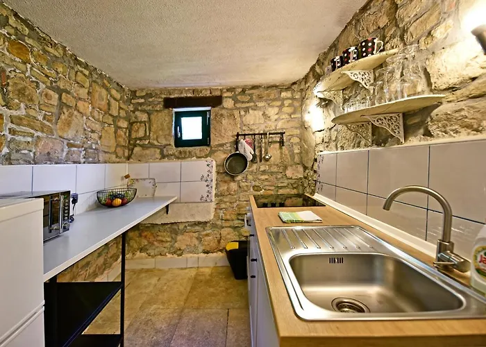 Holiday home Luna *